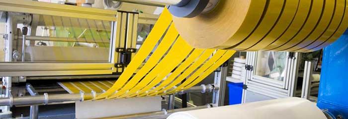 PROCESOS Nuestra maquinaria y los procesos automatizados nos permiten alcanzar altos niveles de eficiencia y efectividad, garantizando la máxima calidad del producto a unos precios competitivos. La flexibilización de los procesos también tiene cabida en nuestra organización, para ofrecer soluciones personalizadas.